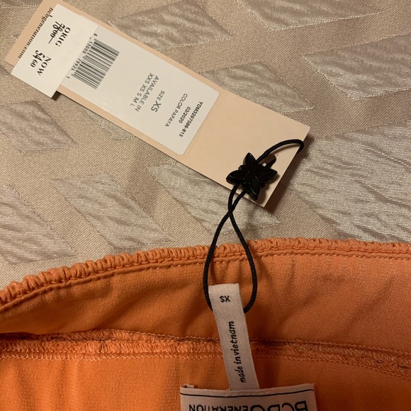 BCBG smocked mini skirt 🔥 - Picture 12 of 13